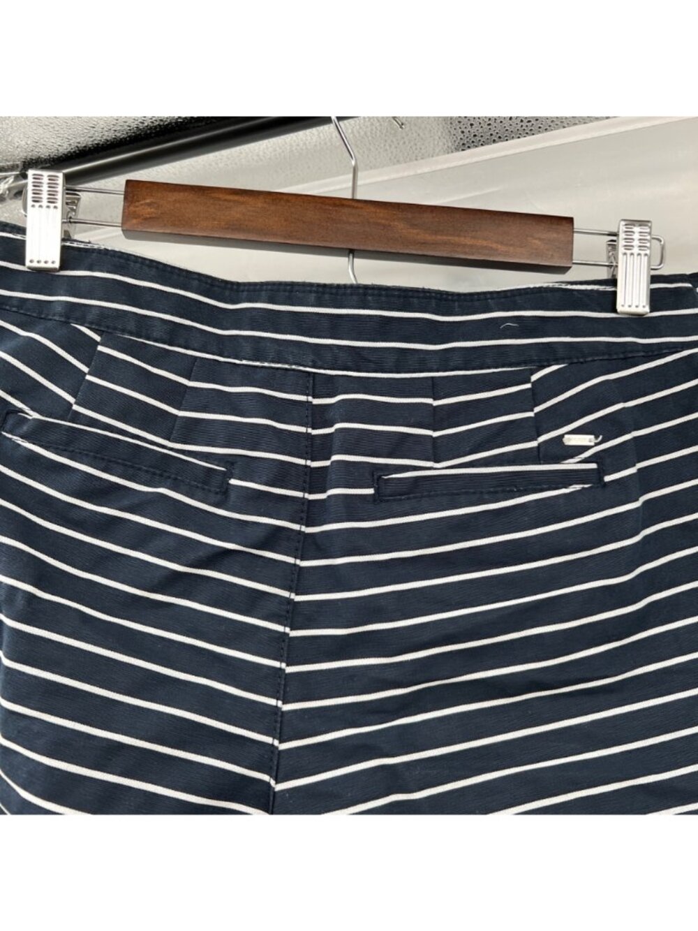 Tommy Hilfiger Striped Sailor Short Navy/White Womens Buttons Size 2 - Picture 3 of 7